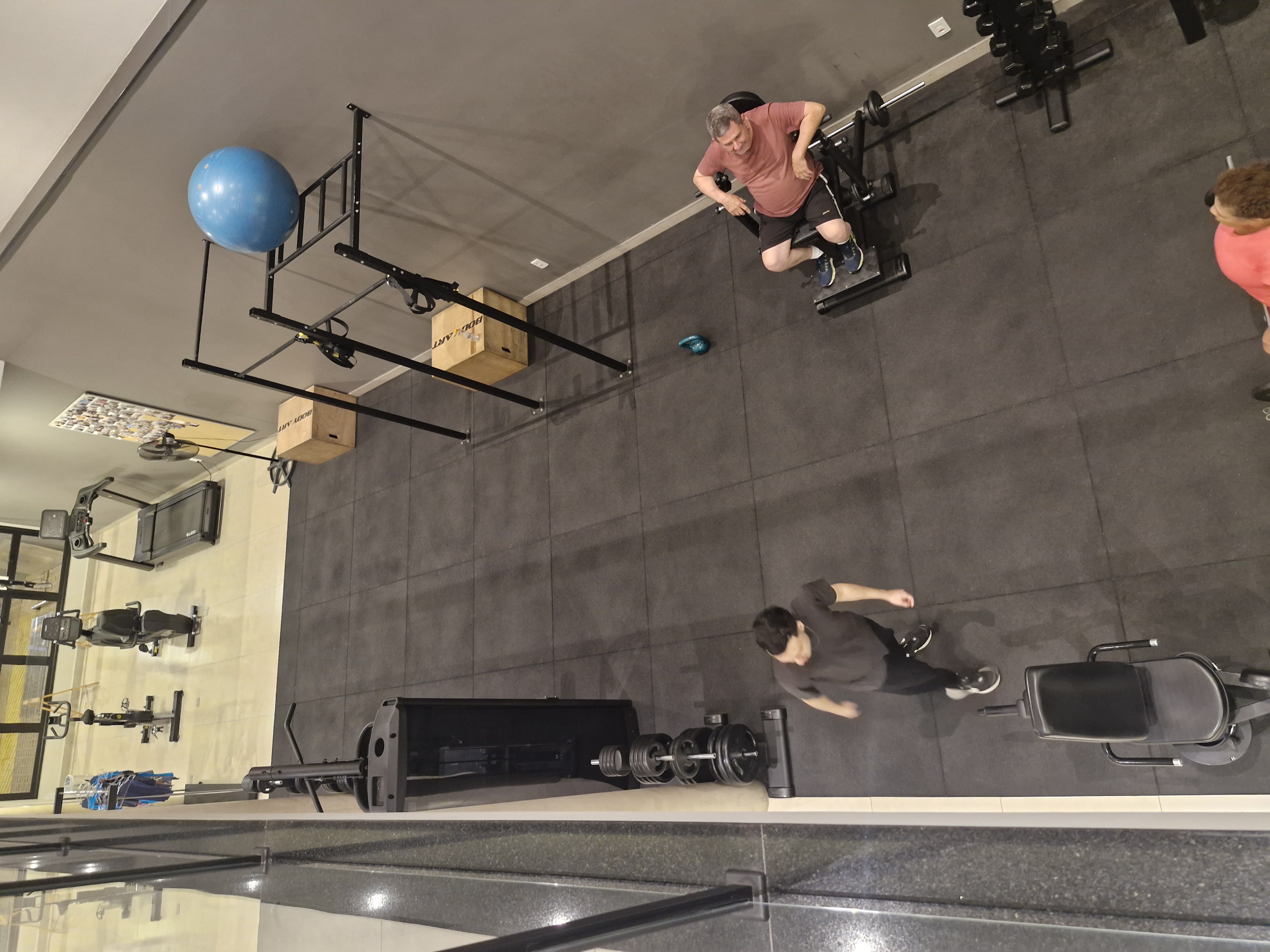 Mezanino Instituto Flávia Magalhães - Visão geral do espaço integrado